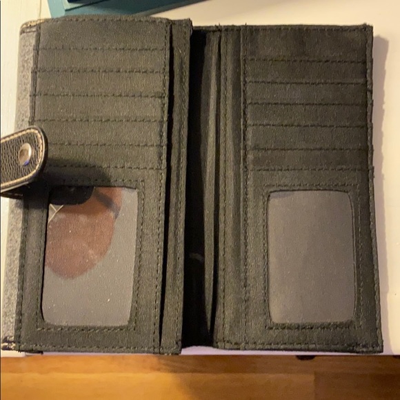 Wallet!! - Picture 3 of 3
